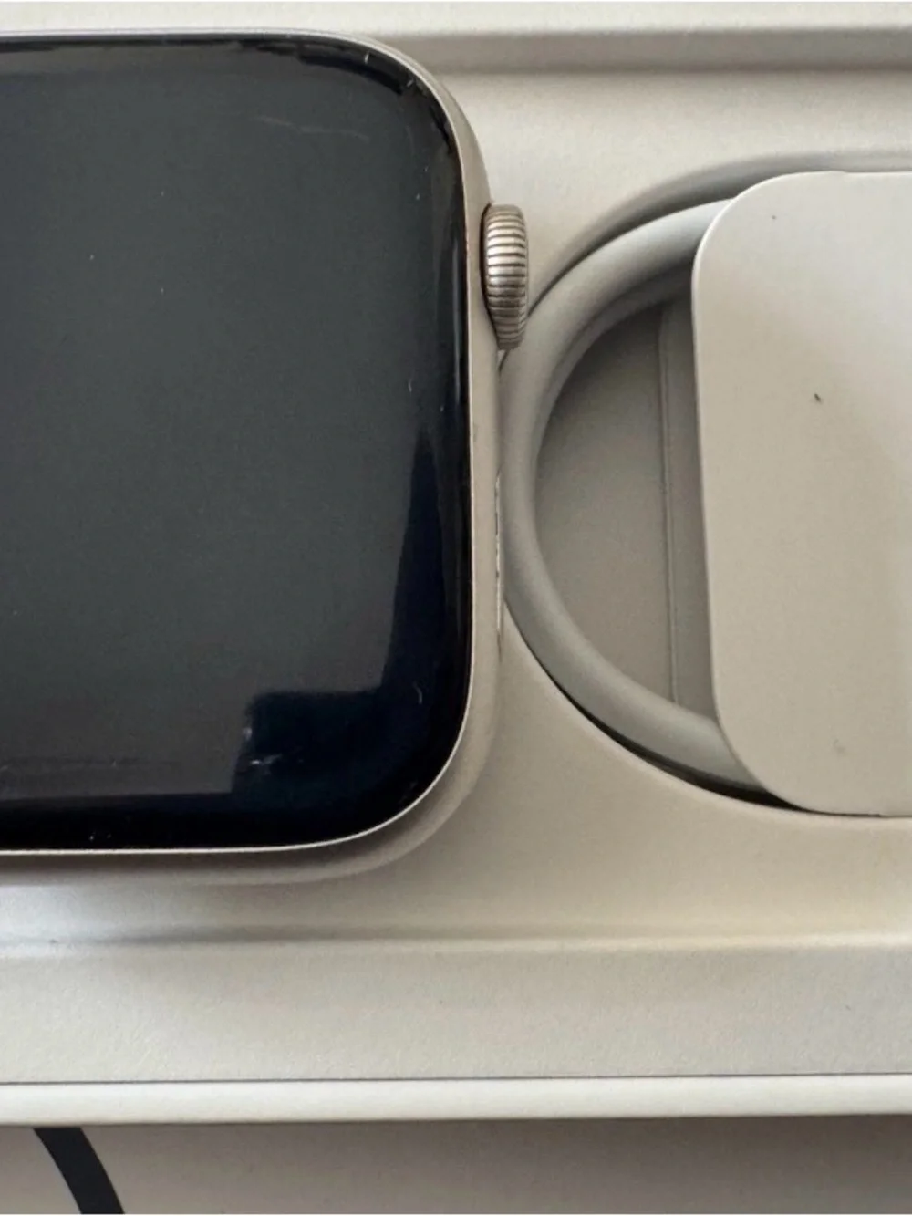 Apple Watch Series 7 | 45 mm | Starlight Casing with English Lavender Watchbands